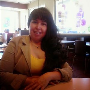 Meet your Posher, Maria luisa lópez